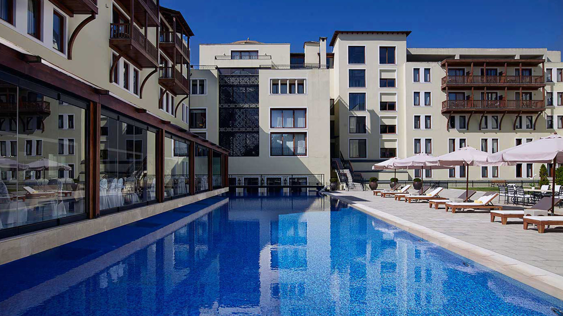 5* Grand Serai Hotel - Ιωάννινα ✦ -50% ✦ 3 Ημέρες (2 Διανυκτερεύσεις) ✦ 2 άτομα + 2 παιδιά έως 4 ετών ✦ 8 ✦ έως 30/06/2023 και 01/09/2023 έως 30/09/2023 ✦ Early check in και Late check out κατόπιν διαθεσιμότητας!