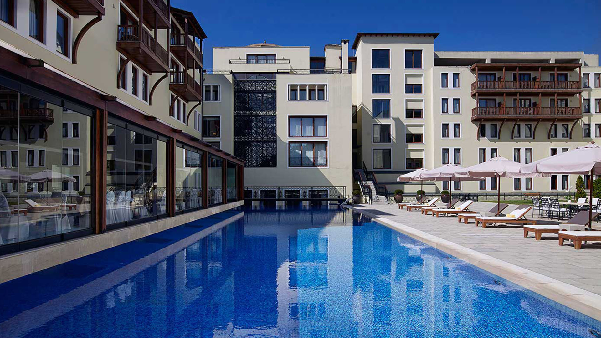 5* Grand Serai Hotel – Ιωάννινα Ιωάννινα -50% για 3ημέρες / 2νύχτες με ημιδιατροφή για 2 άτομα + 2 παιδιά