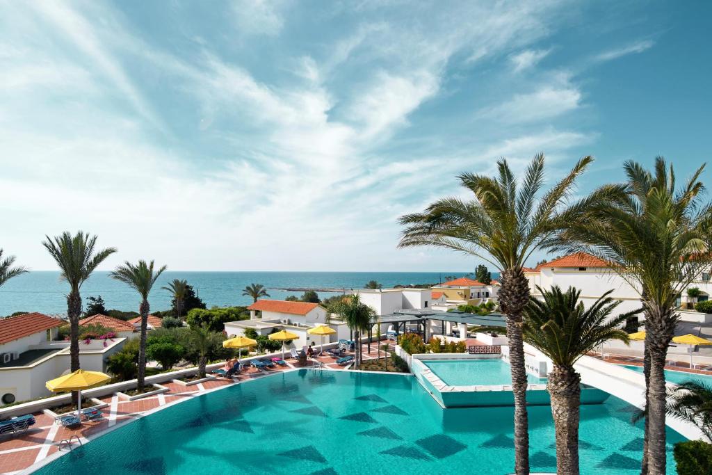 5* Mitsis Rodos Maris Hotel - Κιοτάρι, Ρόδος ✦ 2 Ημέρες (1 Διανυκτέρευση) ✦ 2 άτομα + 2 παιδιά έως και 11 ετών ✦ 12 ✦ έως 05/11/2023 ✦ Μπροστά στην παραλία!