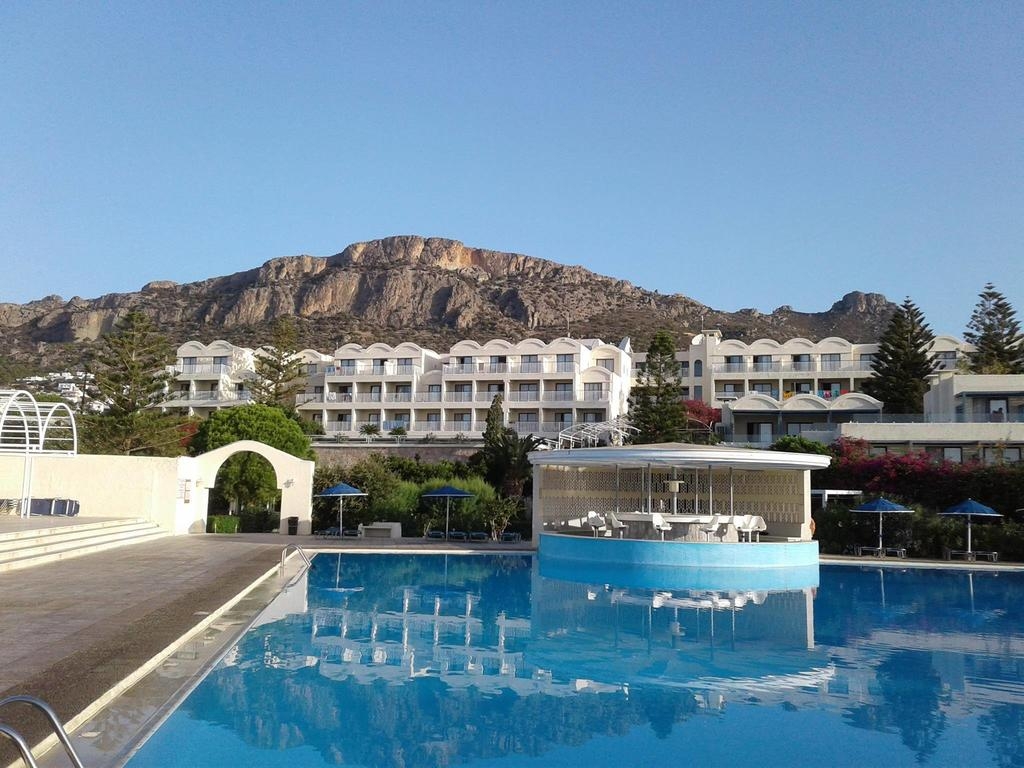 5* Sunshine Crete Beach - Ιεράπετρα Κρήτης ✦ 6 Ημέρες (5 Διανυκτερεύσεις) ✦ 2 Άτομα ΚΑΙ ένα Παιδί έως 12 ετών ✦ All Inclusive ✦ 01/07 έως 19/07 και 26/08 έως 31/08 ✦ Μπροστά στην Παραλία! 5* Sunshine Crete Beach - Ιεράπετρα Κρήτης ✦ 6 Ημέρες (5 Διανυκτερεύσεις) ✦ 2 Άτομα ΚΑΙ ένα Παιδί έως 12 ετών ✦ All Inclusive ✦ 01/07 έως 19/07 και 26/08 έως 31/08 ✦ Μπροστά στην Παραλία!