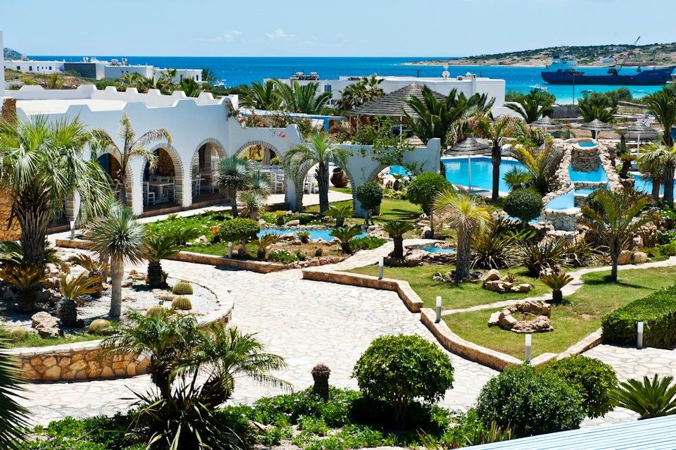 4* Koufonisia Hotel &amp; Resort - Κουφονήσια ✦ 2 Ημέρες (1 Διανυκτέρευση) ✦ 2 άτομα ✦ 2 ✦ 27/05/2022 έως 30/09/2022 ✦ Κοντά στην Παραλία!