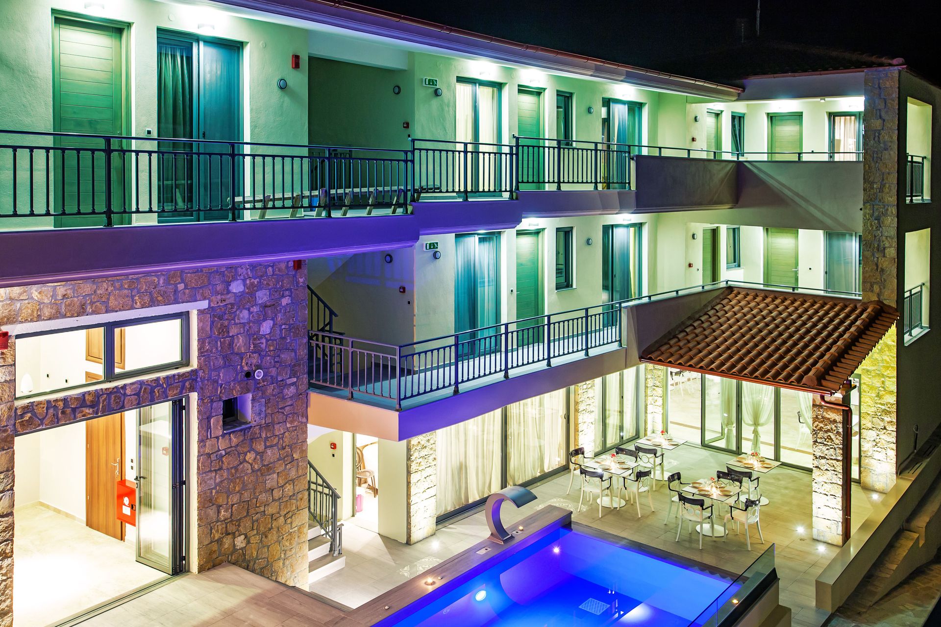 4* Core Hotel - Πολύχρονο, Χαλκιδική ✦ -9% ✦ 2 Ημέρες (1 Διανυκτέρευση) ✦ 2 άτομα + 1 παιδί έως 4 ετών ✦ 2 ✦ 27/05/2022 έως 30/09/2022 ✦ Θαυμάσια Τοποθεσία!