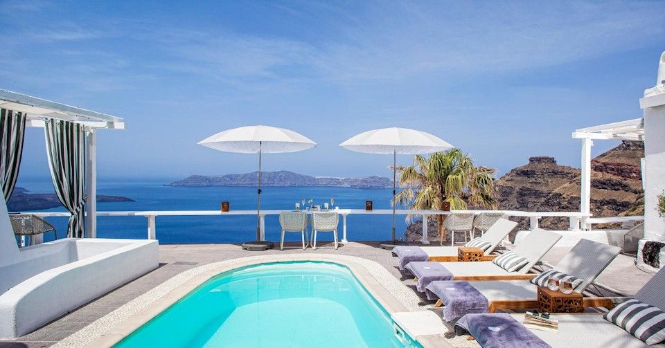 4* Mill Houses Elegant Suites - Φηροστεφάνι, Σαντορίνη ✦ 2 Ημέρες (1 Διανυκτέρευση) ✦ 2 άτομα ✦ 1 ✦ 01/04/2022 έως 30/09/2022 ✦ Μοναδική Θέα!