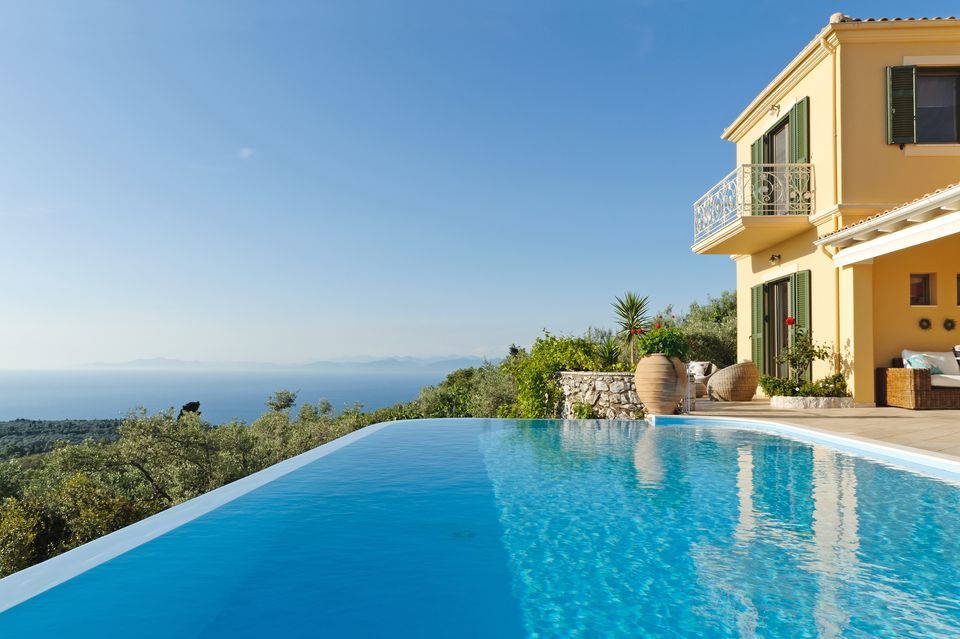 Art Blue Villas - Λευκάδα ✦ 6 Ημέρες (5 Διανυκτερεύσεις) ✦ 2 άτομα + 1 παιδί έως 17 ετών ✦ Πρωινό ✦ 01/05/2022 έως 30/09/2022 ✦ Θαυμάσια Τοποθεσία!