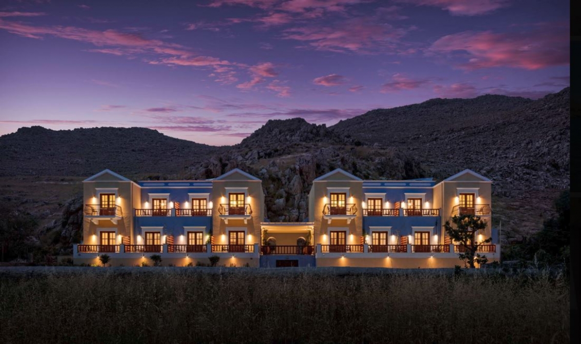 A Symi Residences - Πέδι, Σύμη ✦ 2 Ημέρες (1 Διανυκτέρευση) ✦ 2 άτομα ✦ 2 ✦ 18/05/2022 έως 30/09/2022 ✦ Υπέροχη Τοποθεσία!