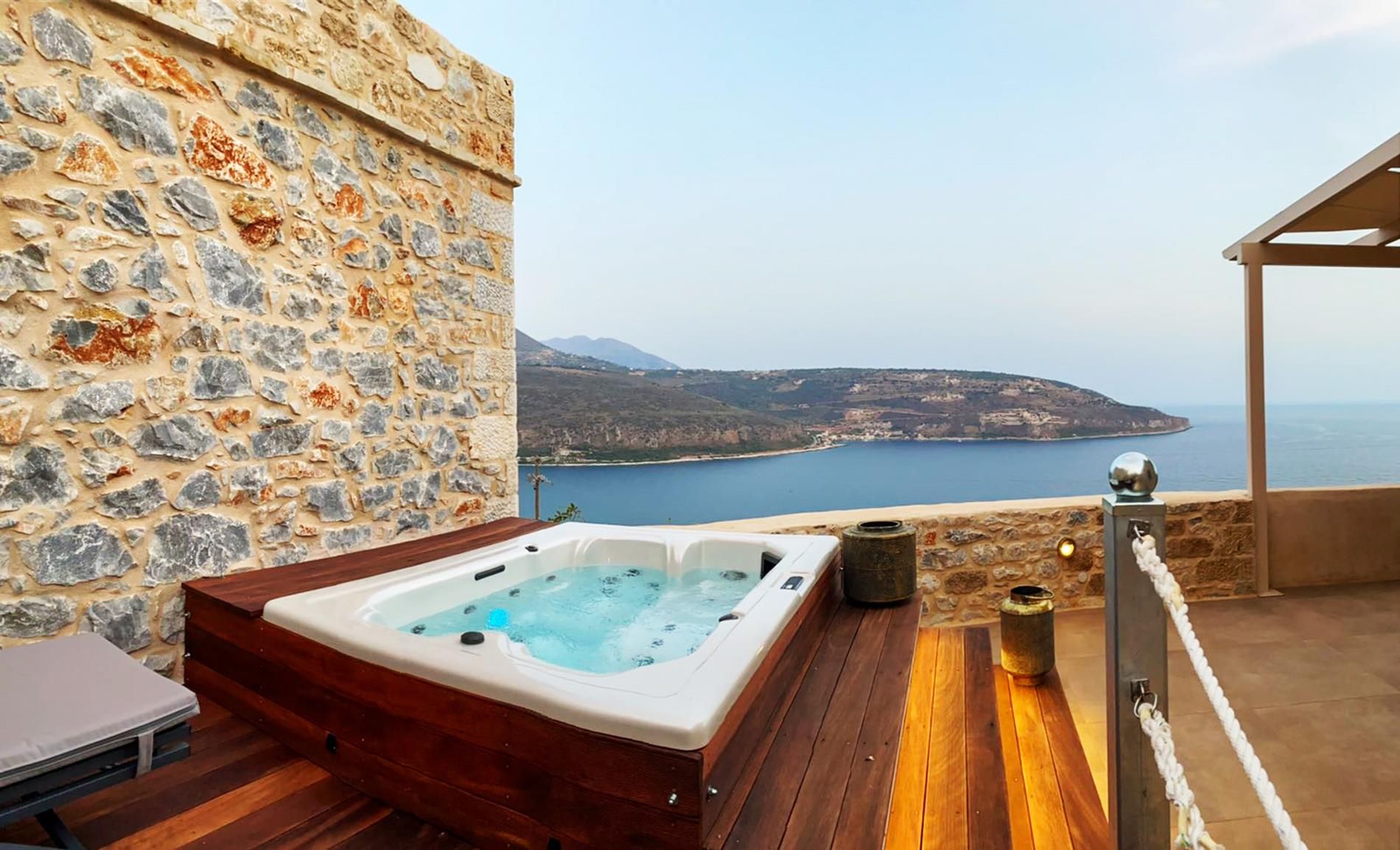 Akrolithi Boutique Hotel - Οίτυλο, Μάνη ✦ 3 Ημέρες (2 Διανυκτερεύσεις) ✦ 2 άτομα ✦ 2 ✦ 01/09/2022 έως 31/10/2022 ✦ Early check in και Late check out κατόπιν διαθεσιμότητας!