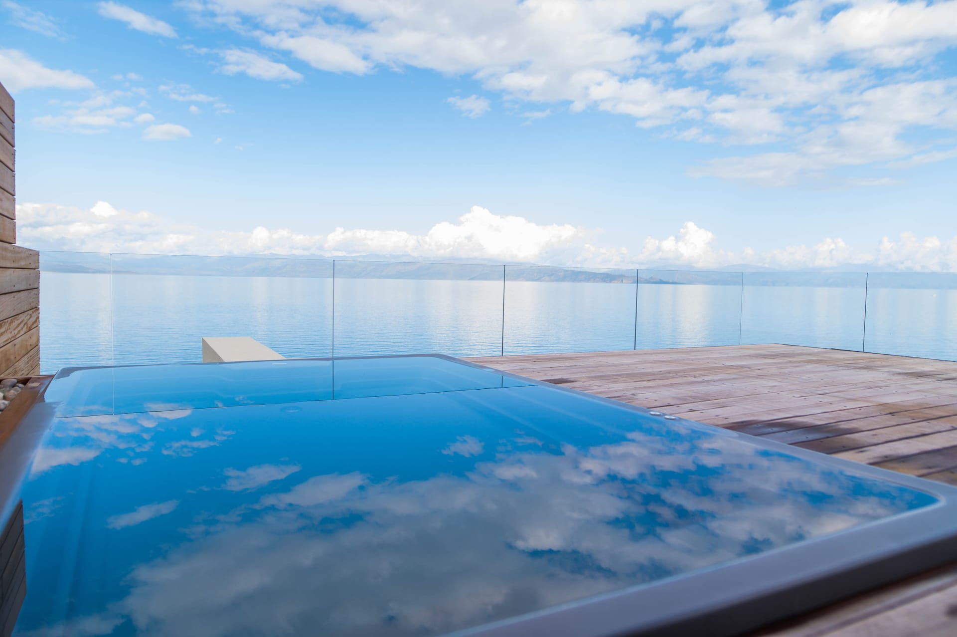 Alissachni Luxury Apartments - Δερβένι, Κόρινθος ✦ 2 Ημέρες (1 Διανυκτέρευση) ✦ 2 άτομα ✦ 2 ✦ 01/06/2023 έως 31/12/2023 ✦ Κοντά στη Θάλασσα!