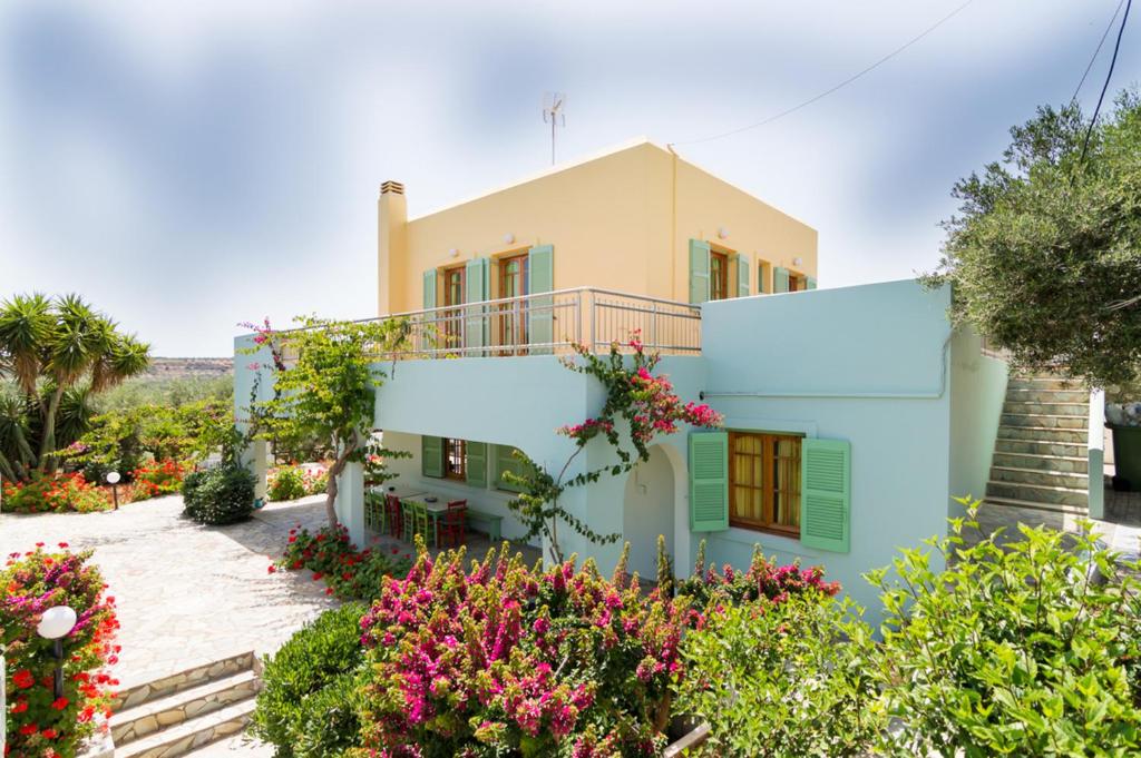 Four Bedroom Traditional Villa Sea View by Athena Villas - Γούβες, Κρήτη ✦ 2 Ημέρες (1 Διανυκτέρευση) ✦ 2 άτομα ✦ 1 ✦ 01/04/2022 έως 30/09/2022 ✦ Θέα στη Θάλασσα!