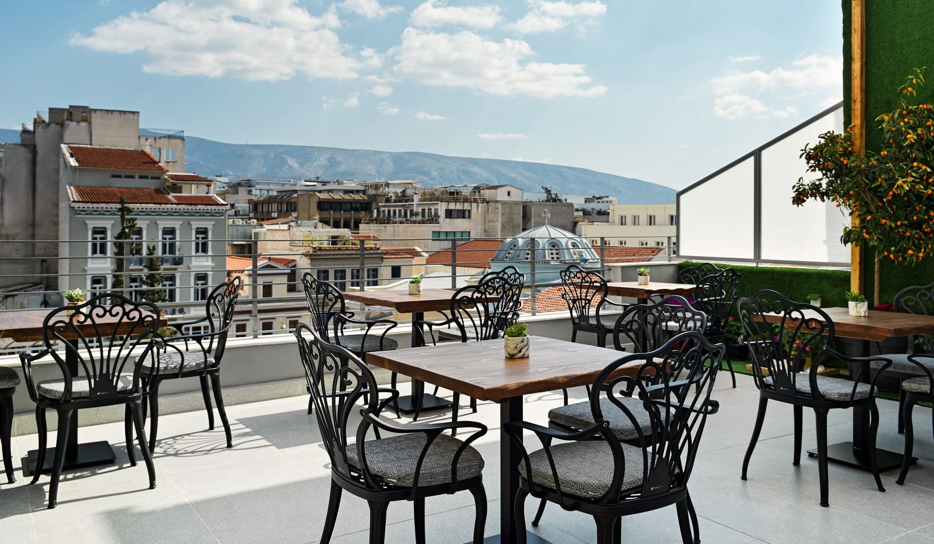 Athens City View Urban Suites – Αθήνα 2Μέρες/1Νύχτα για 2 Άτομα