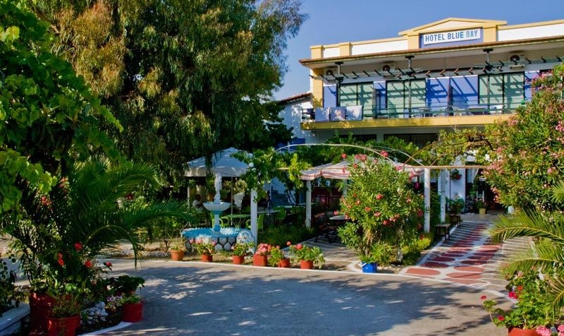 Blue Bay Beach Hotel - Θάσος ✦ 2 Ημέρες (1 Διανυκτέρευση) ✦ 2 άτομα ✦ 1 ✦ 01/06/2022 έως 30/09/2022 ✦ Κοντά σε παραλία!