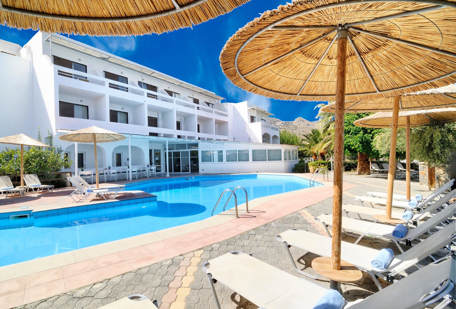 Elounda Krini Hotel - Λασίθι, Κρήτη ✦ 2 Ημέρες (1 Διανυκτέρευση) ✦ 2 άτομα ✦ 1 ✦ 01/05/2022 έως 30/09/2022 ✦ Κοντά στην Παραλία!