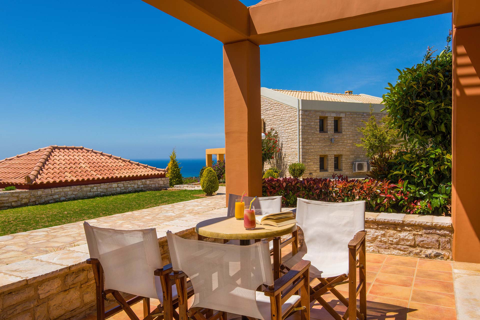 Enastron Villas - Κυπαρισσία Διαμονή| Ekdromi.gr