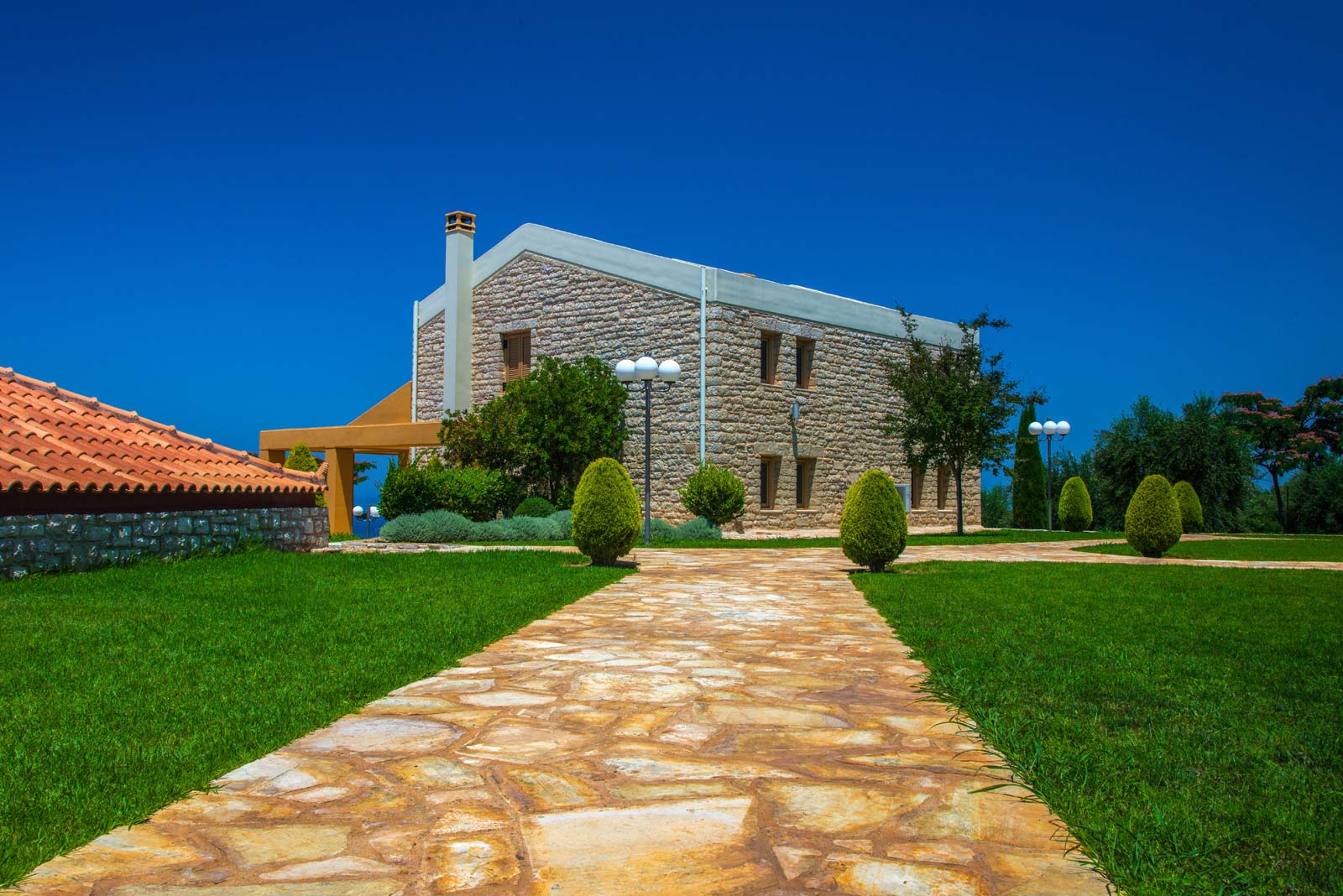 Enastron Villas - Κυπαρισσία Διαμονή| Ekdromi.gr