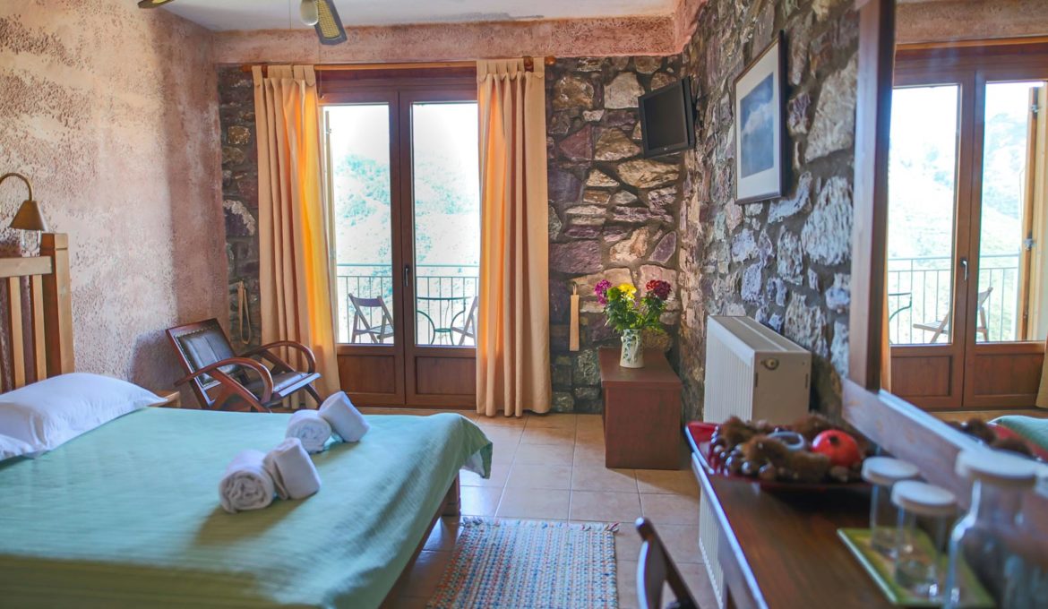 Faris Hotel - Λακωνία ✦ 3 Ημέρες (2 Διανυκτερεύσεις) ✦ 2 άτομα ✦ 2 ✦ 01/10/2022 έως 30/04/2023 ✦ Μοναδική Τοποθεσία!