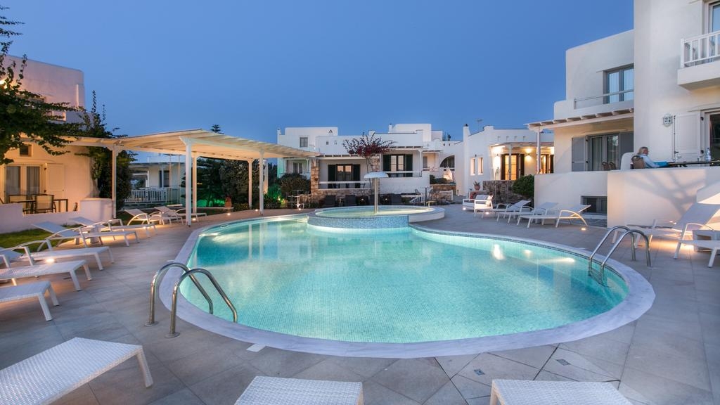 Iliada Villas - Άγιος Προκόπιος, Νάξος ✦ 2 Ημέρες (1 Διανυκτέρευση) ✦ 2 άτομα + 2 παιδιά έως 12 ετών ✦ 2 ✦ 01/05/2022 έως 30/09/2022 ✦ Πισίνα για Παιδιά!