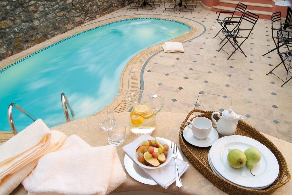 4* Ippoliti Luxury Hotel - Ναύπλιο ✦ 2 Ημέρες (1 Διανυκτέρευση) ✦ 2 άτομα ✦ Πρωινό ✦ 01/09/2020 έως 30/09/2020 ✦ Free Wi-Fi!