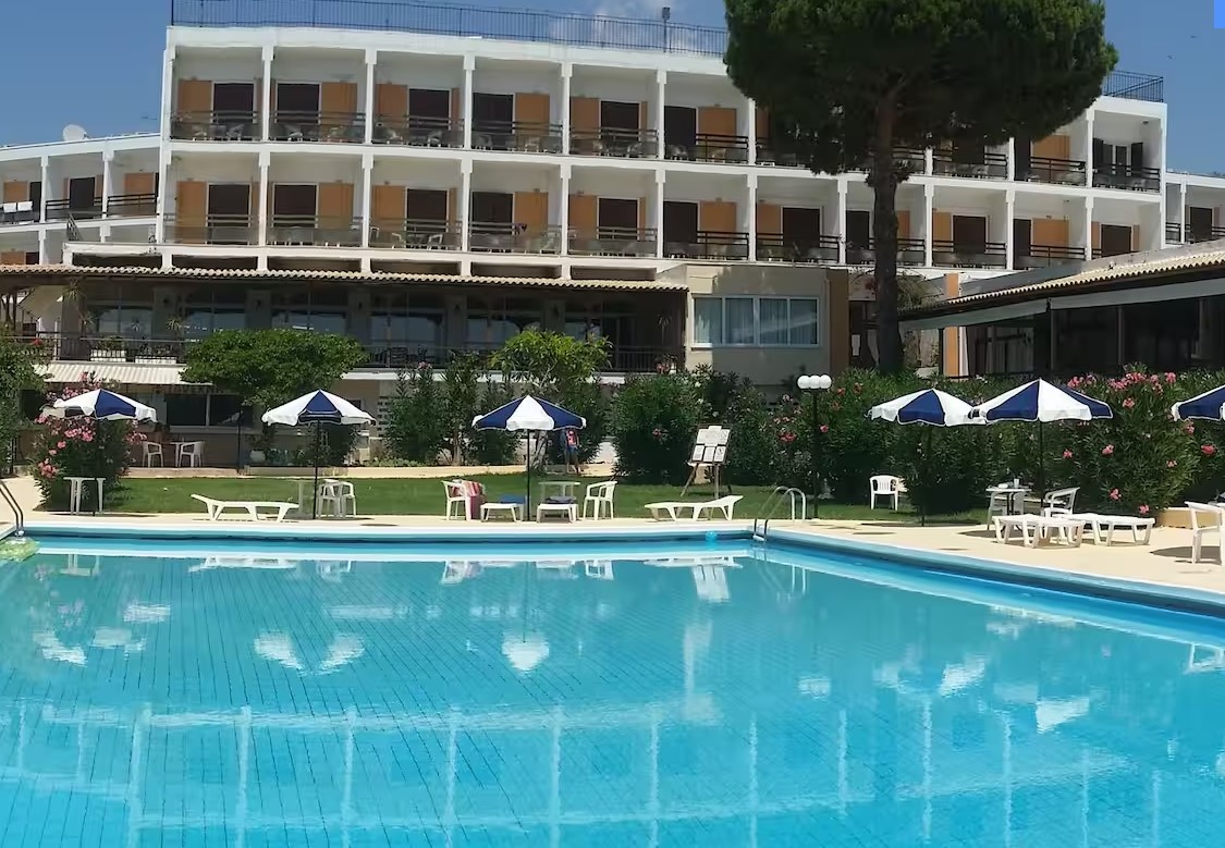 Irinna Hotel – Σβορωνάτα, Κεφαλονιά Κεφαλονιά για 4 ημέρες/3 νύχτες με ημιδιατροφή για 2 άτομα + παιδί