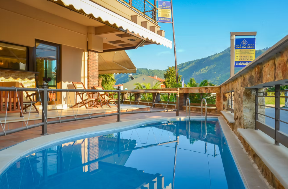 Kladis Club Holidays - Σκάλα Ποταμιάς, Θάσος ✦ 4 Ημέρες (3 Διανυκτερεύσεις) ✦ 3 άτομα ✦ 18 ✦ 01/06/2026 έως 30/09/2026 ✦ Κοντά σε παραλία!