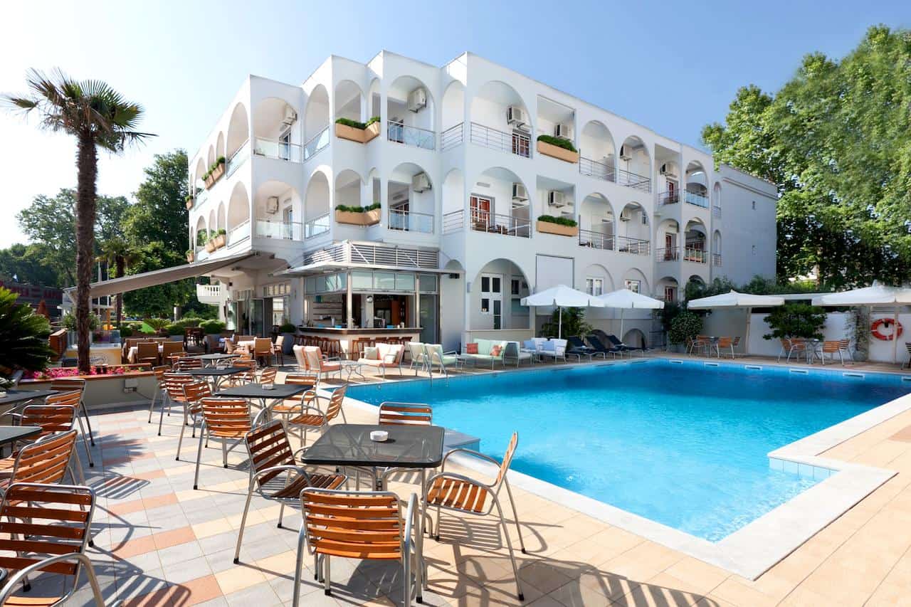 Kronos Hotel – Πλαταμώνας Πιερίας Πλαταμώνας Πιερίας -25% για 2 ημέρες/1 νύχτα με ημιδιατροφή για 2 άτομα + παιδί