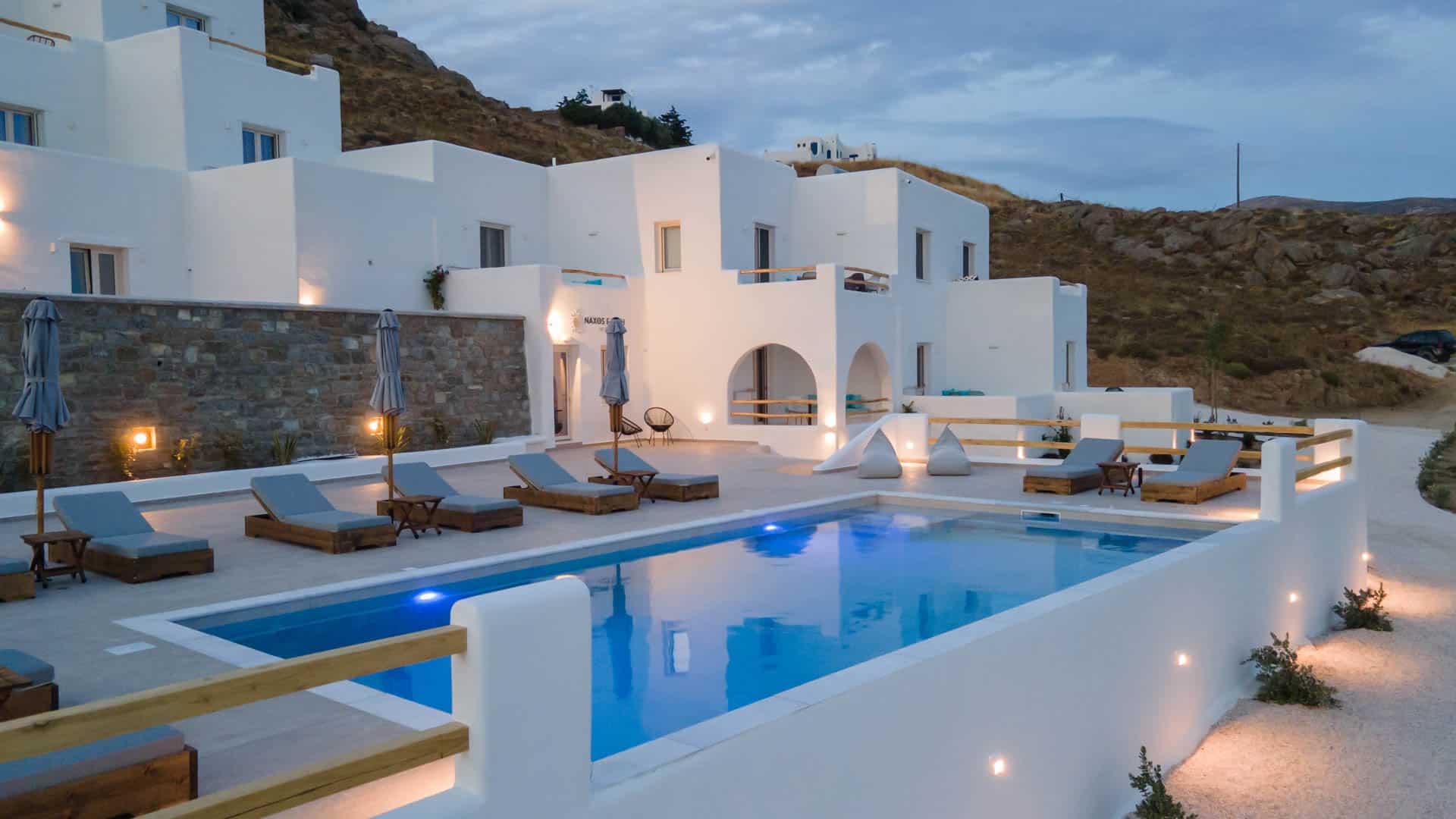 Naxos Earth Suites - Μικρή Βίγλα, Νάξος ✦ -15% ✦ 2 Ημέρες (1 Διανυκτέρευση) ✦ 2 άτομα ✦ 2 ✦ 01/09/2023 έως 14/10/2023 ✦ &lt;Strong&gt;Έκπτωση 15% για διαμονή 2 διανυκτερεύσεων!&lt;/strong&gt;