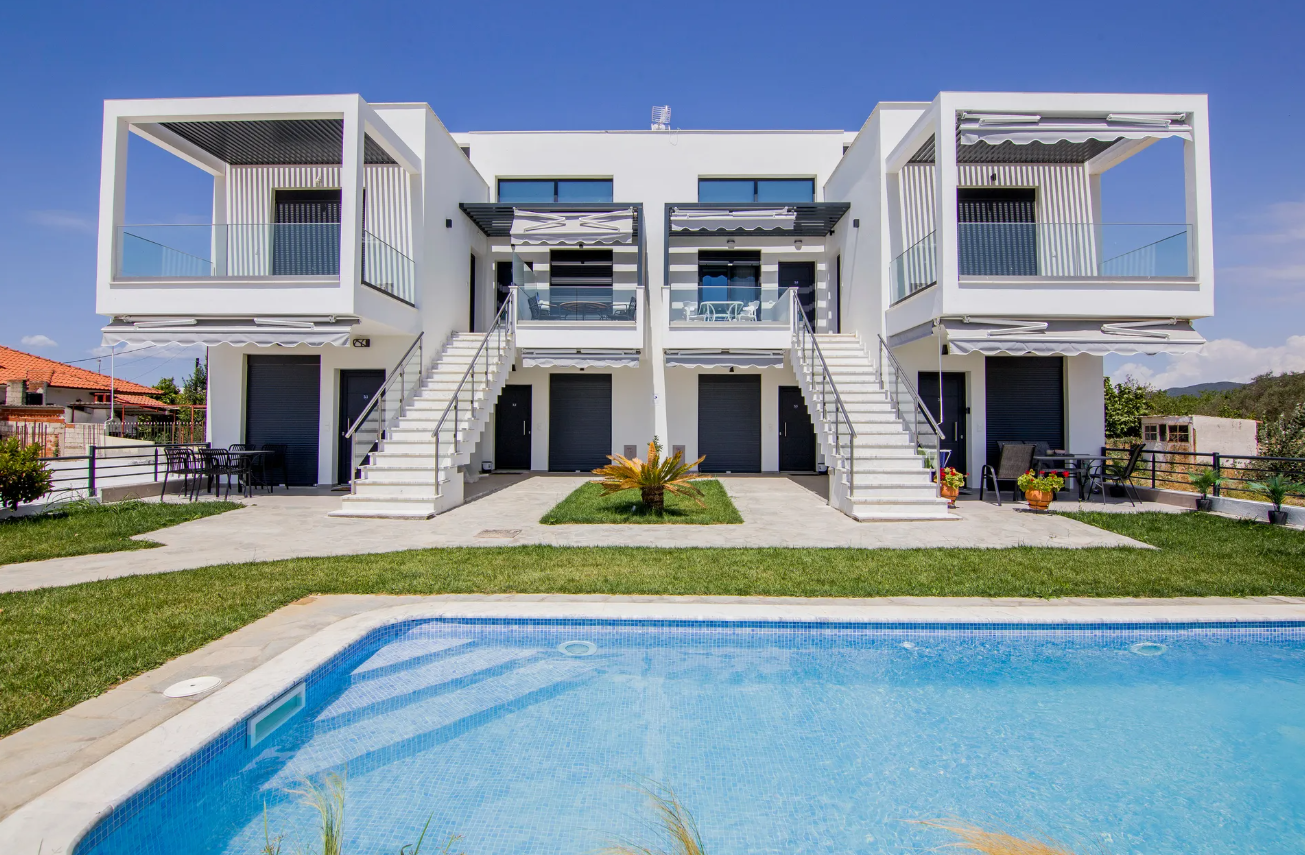 Olympiada Residential Complex & Villas - Καβάλα ✦ -25% ✦ 2 Ημέρες (1 Διανυκτέρευση) ✦ 2 άτομα + 1 παιδί έως 3 ετών ✦ 1 ✦ έως 16/10/2026 ✦ Επιλέξτε 4 διανυκτερεύσεις και πληρώστε μόνο τις 3!