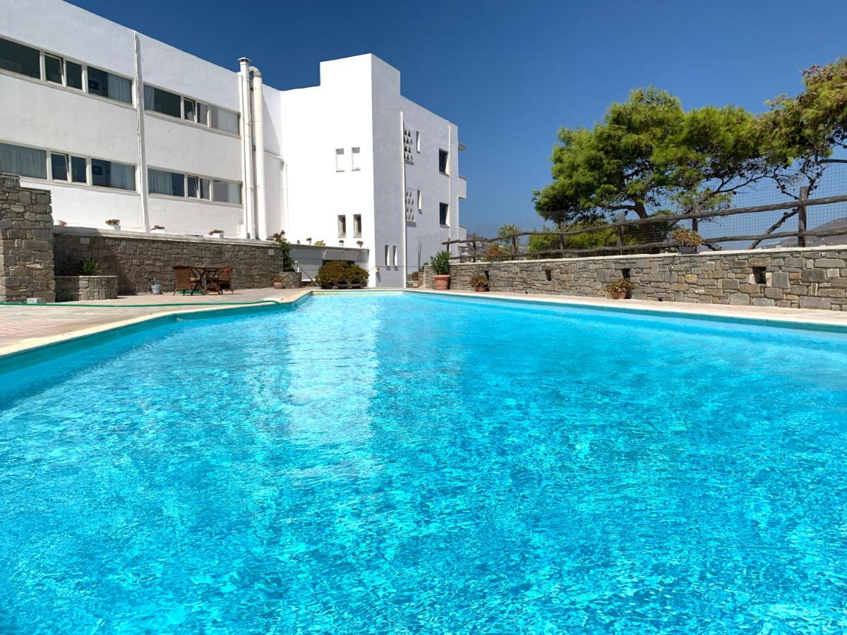 Pandrossos Hotel - Παροικιά, Πάρος ✦ 3 Ημέρες (2 Διανυκτερεύσεις) ✦ 2 άτομα ✦ 1 ✦ έως 30/09/2022 ✦ Δίπλα στην Παραλία!