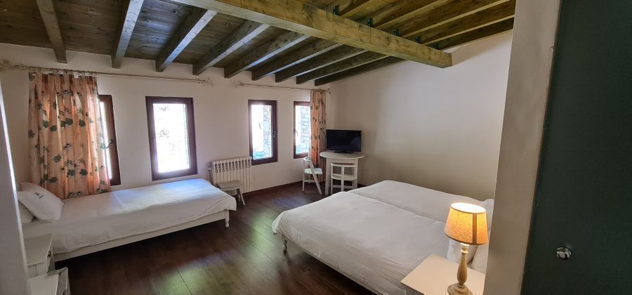 Τρίκλινο Δωμάτιο