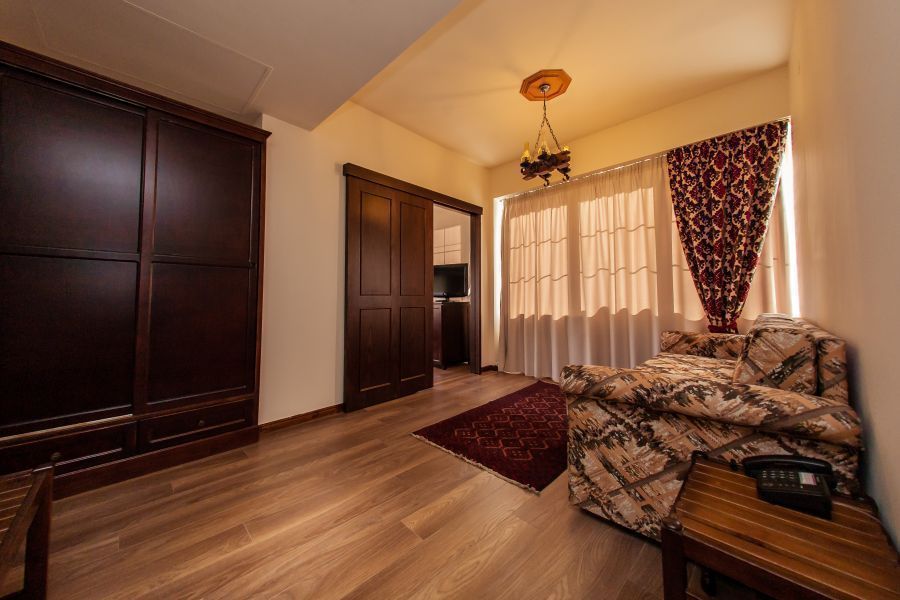 Premium Pelion Suite