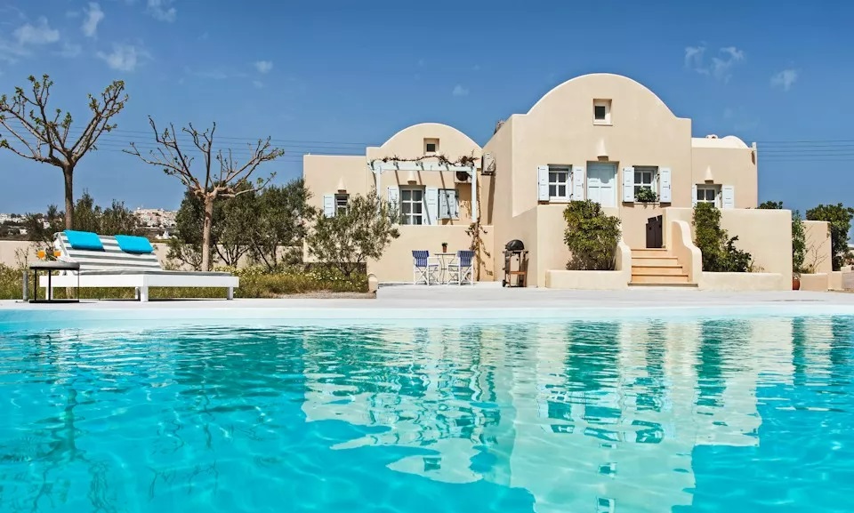 Sienna Eco Resort - Έξω Γιαλός, Σαντορίνη ✦ -10% ✦ 3 Ημέρες (2 Διανυκτερεύσεις) ✦ 2 άτομα ✦ 2 ✦ 01/09/2022 έως 30/09/2022 ✦ Μοναδική Τοποθεσία!