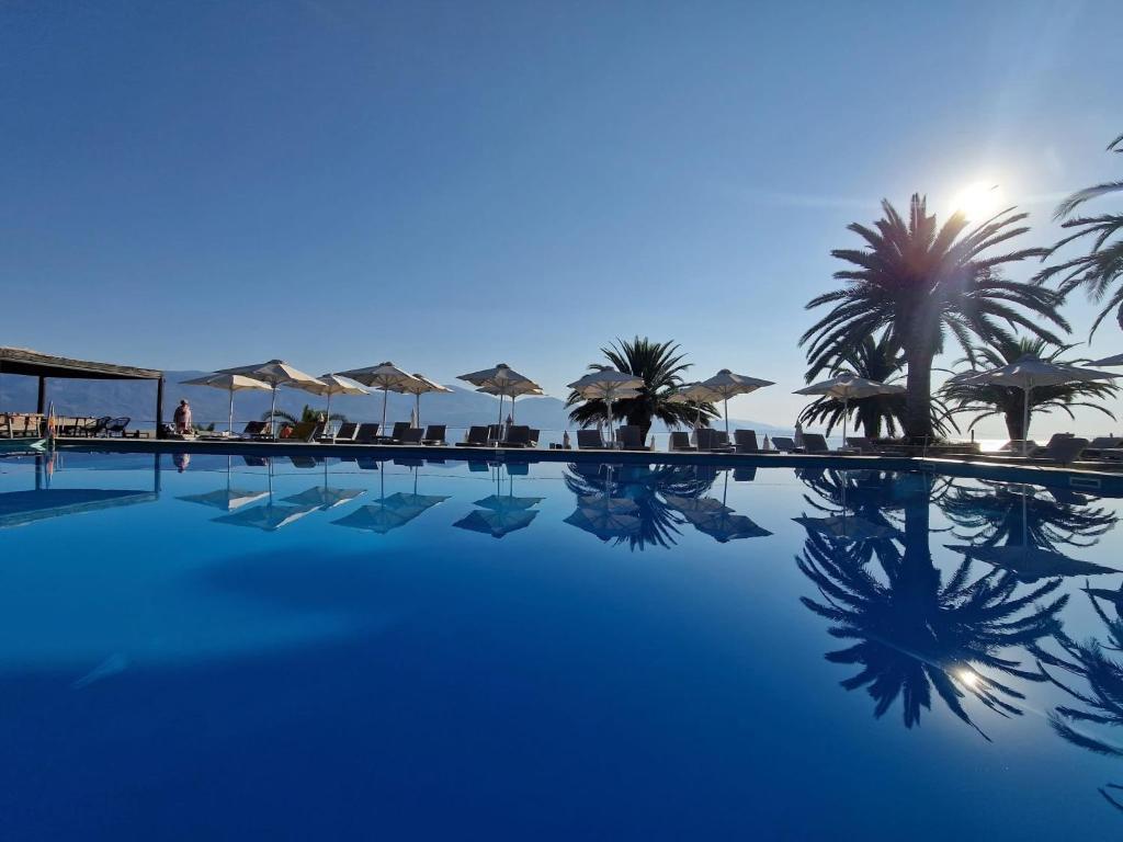 Προσφορα για 4* Long Beach Resort Hotel - Αίγιο