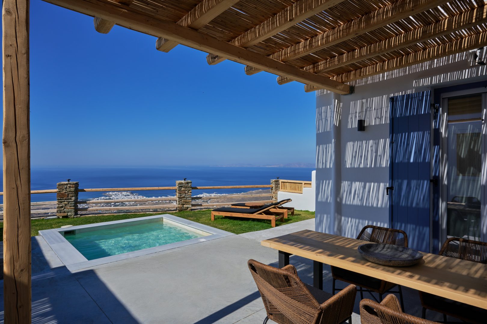 Elysium Villas by Tinos Residencies - Αρνάδος, Τήνος ✦ 4 Ημέρες (3 Διανυκτερεύσεις) ✦ 4 άτομα ✦ 1 ✦ 15/05/2022 έως 30/09/2022 ✦ Μαγευτική Θέα!